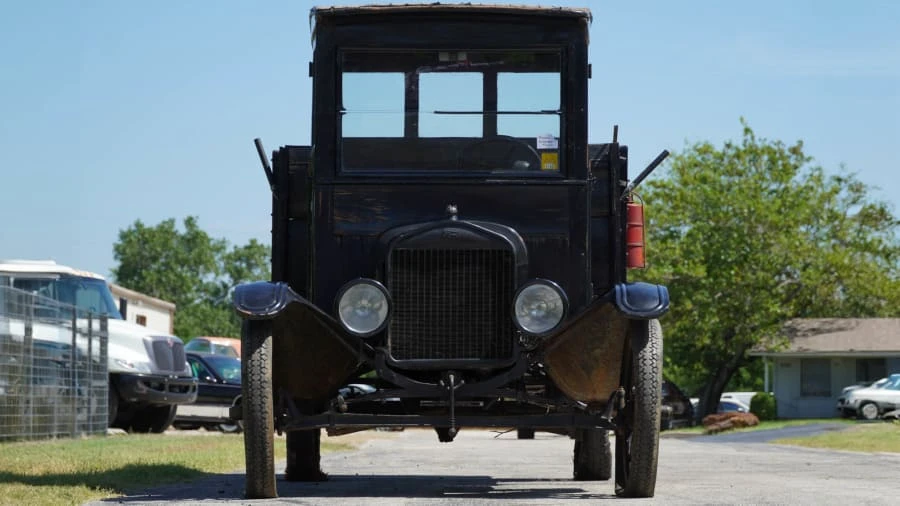 1918 Ford Model T Pickup & Model TT - Image 3 of 31