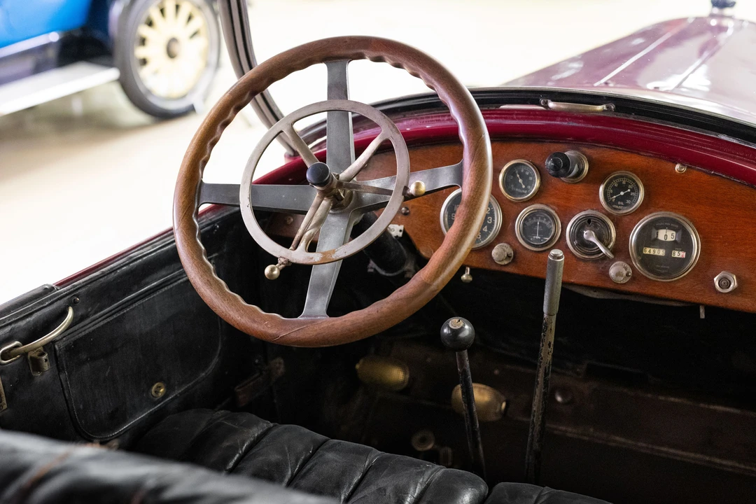 1918 Marmon - Image 2 of 19