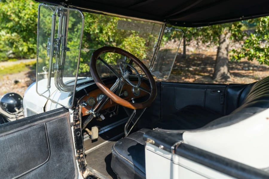 1918 Oldsmobile - Image 14 of 18