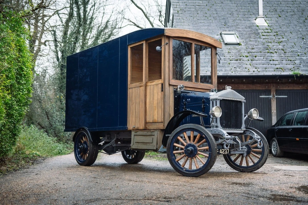 1918 Pierce-Arrow - Image 13 of 30