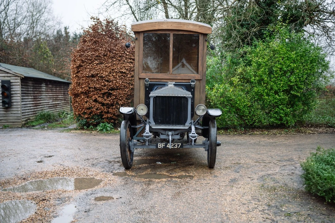 1918 Pierce-Arrow - Image 2 of 30