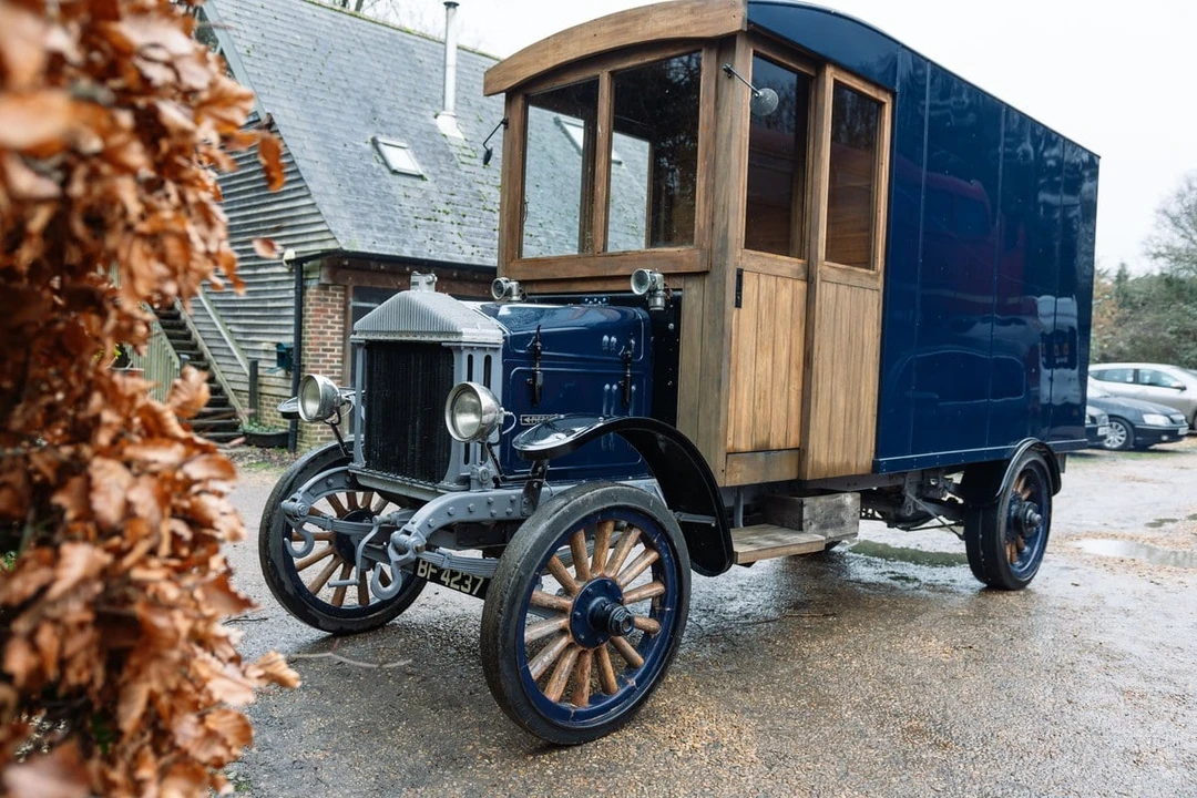 1918 Pierce-Arrow - Image 8 of 30