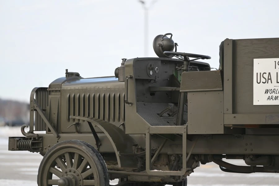 1918 Standard - Image 3 of 9