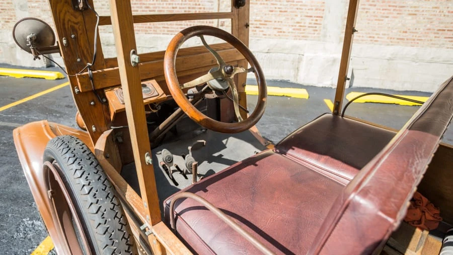 1919 Ford Model T Pickup & Model TT - Image 4 of 12