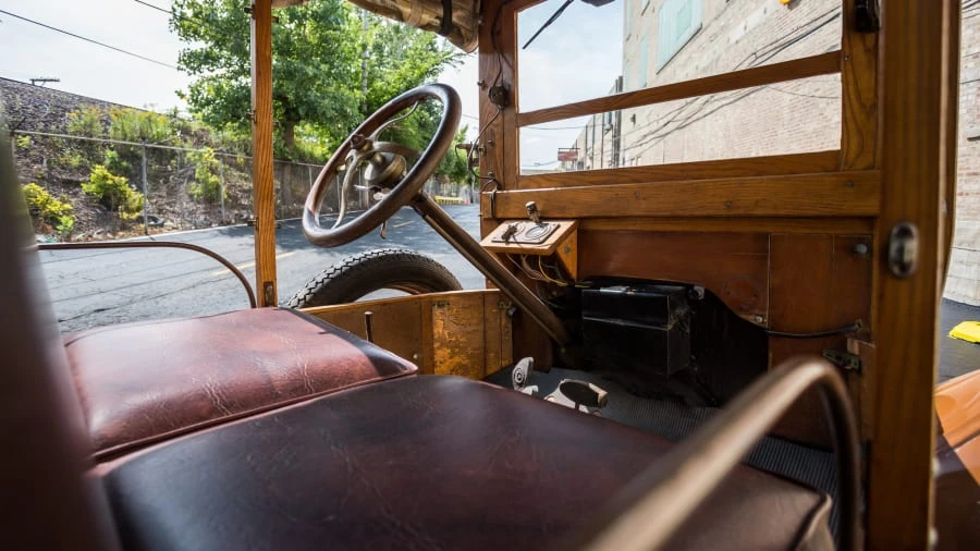 1919 Ford Model T Pickup & Model TT - Image 5 of 12