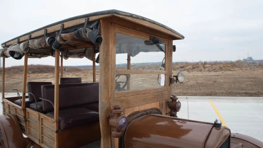 1919 Ford Model T Pickup & Model TT - Image 5 of 15