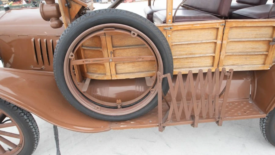 1919 Ford Model T Pickup & Model TT - Image 8 of 15
