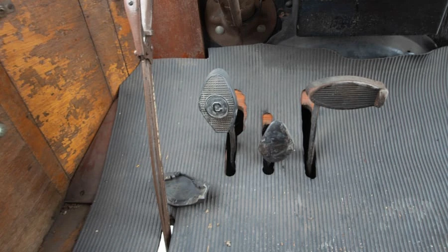 1919 Ford Model T Pickup & Model TT - Image 14 of 15