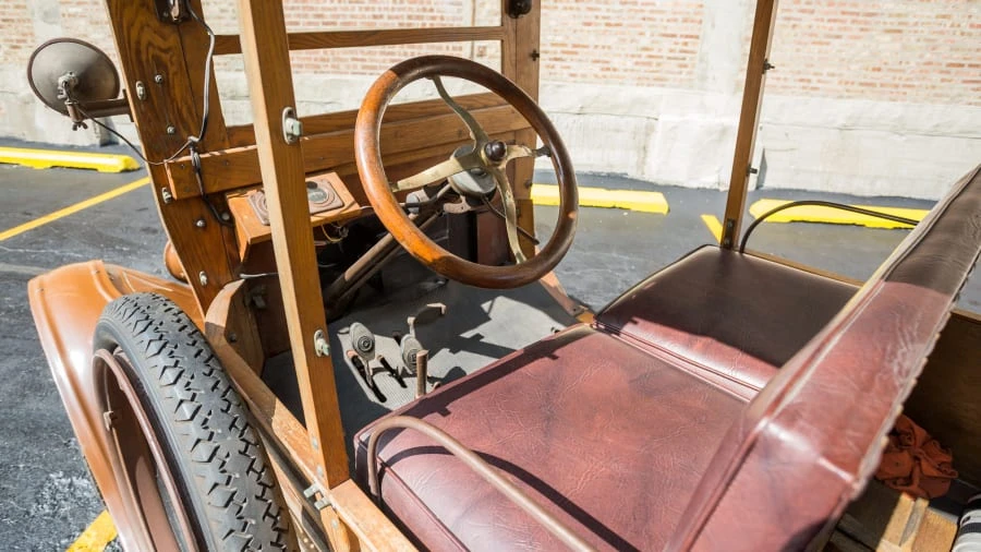 1919 Ford Model T Pickup & Model TT - Image 4 of 12