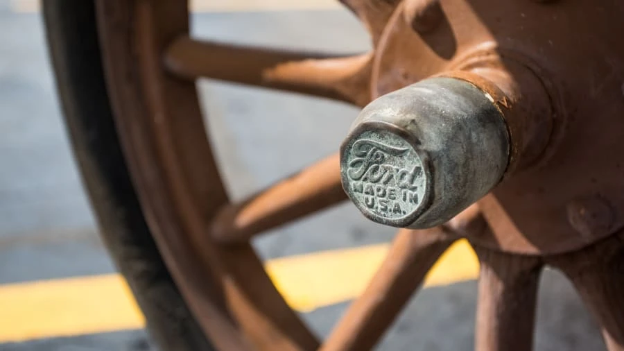 1919 Ford Model T Pickup & Model TT - Image 10 of 12