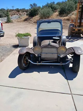 1919 Ford Model T Coupe 2D