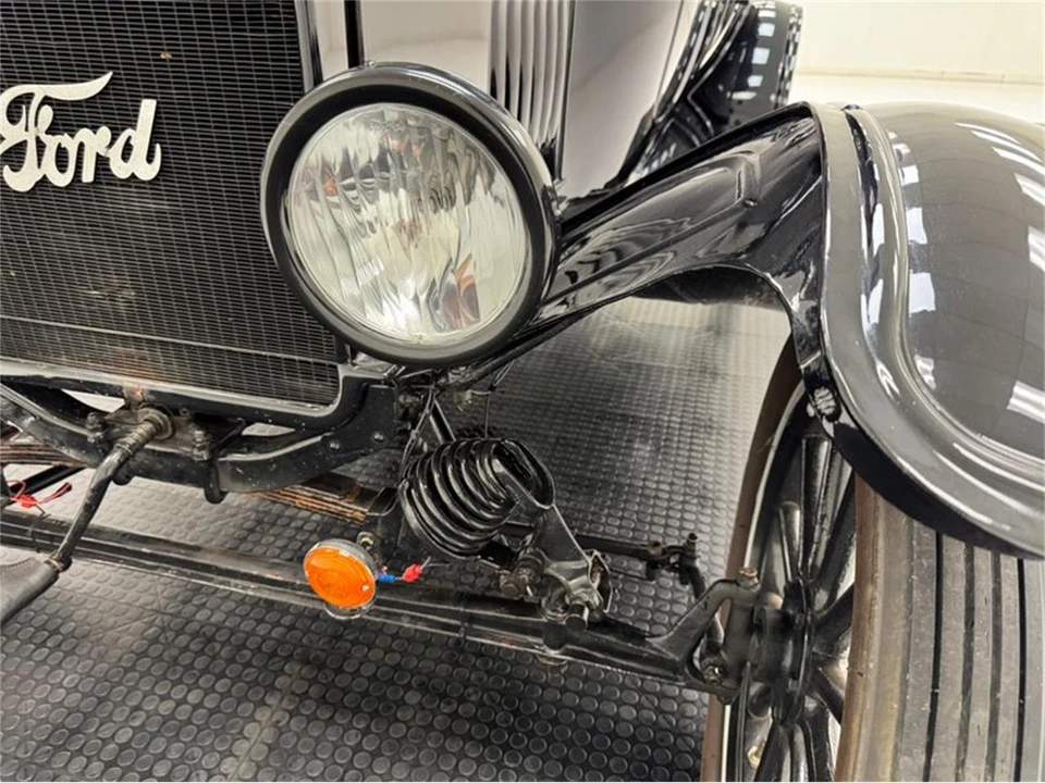 1919 Ford Model T - Image 13 of 31