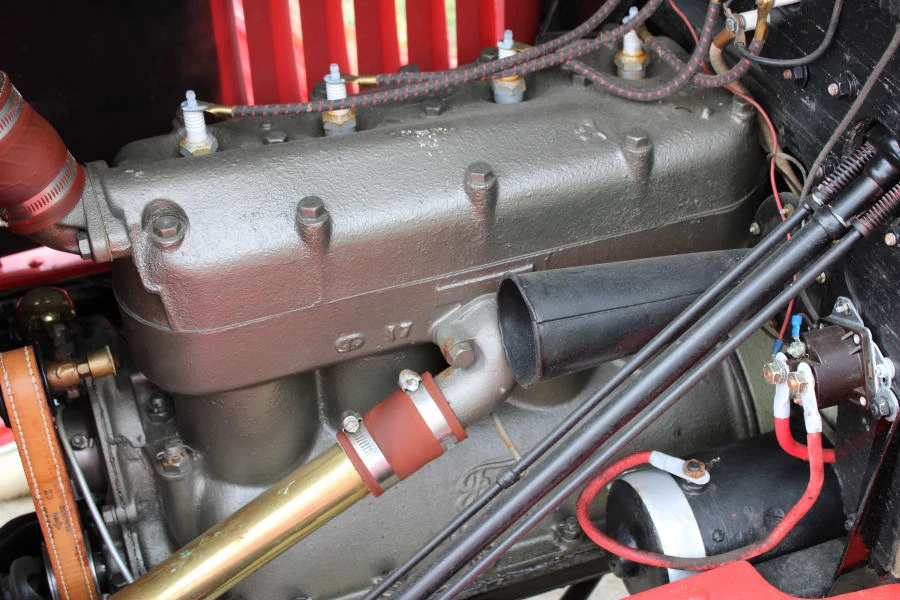 1919 Ford Model T Pickup & Model TT - Image 5 of 12