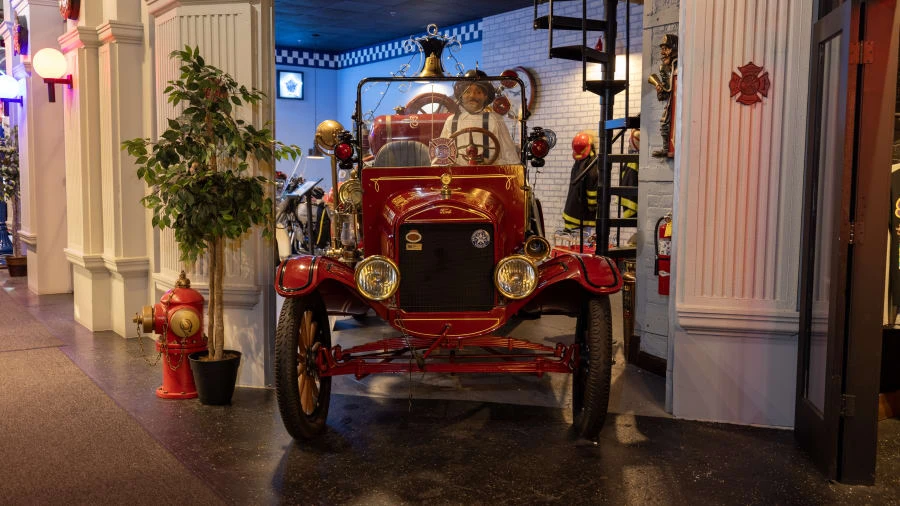 1919 Ford Model T Pickup & Model TT - Image 3 of 27