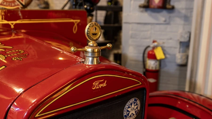 1919 Ford Model T Pickup & Model TT - Image 6 of 27