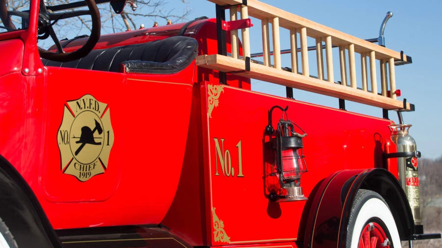 1919 Ford Model T Pickup & Model TT - Image 10 of 12