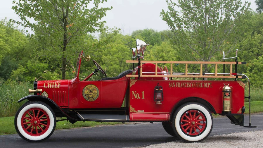 1919 Ford Model T Pickup & Model TT - Image 8 of 12