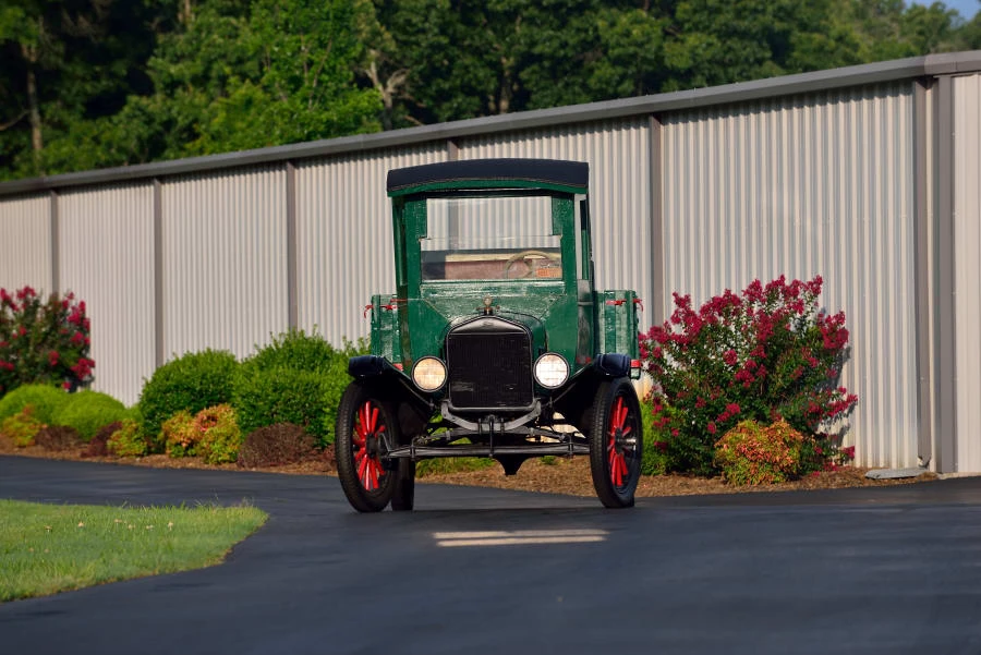 1919 Ford Model T Pickup & Model TT - Image 4 of 12