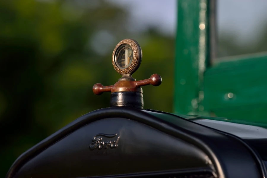 1919 Ford Model T Pickup & Model TT - Image 7 of 12
