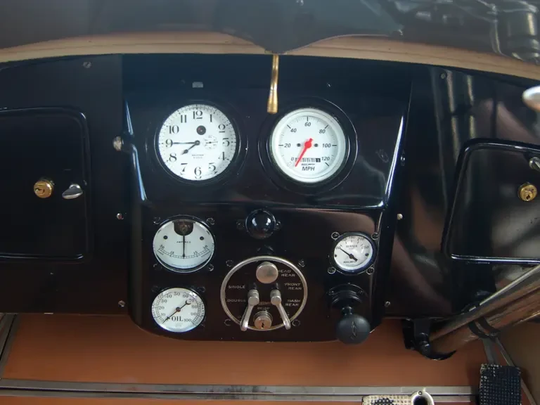 1919 Pierce-Arrow - Image 13 of 17