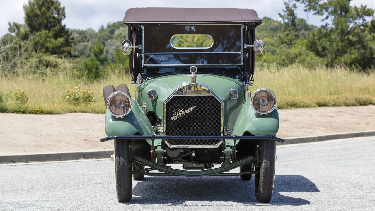 1919 Pierce-Arrow - Image 17 of 31