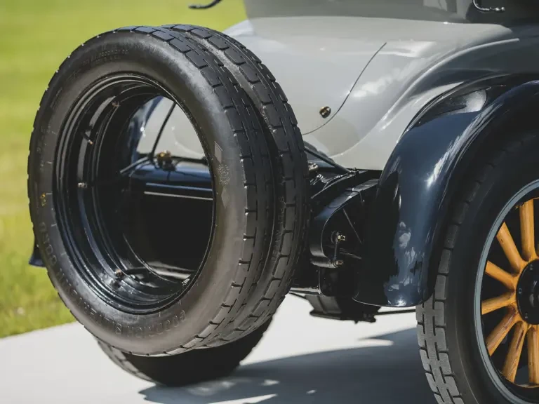 1919 Pierce-Arrow - Image 21 of 31