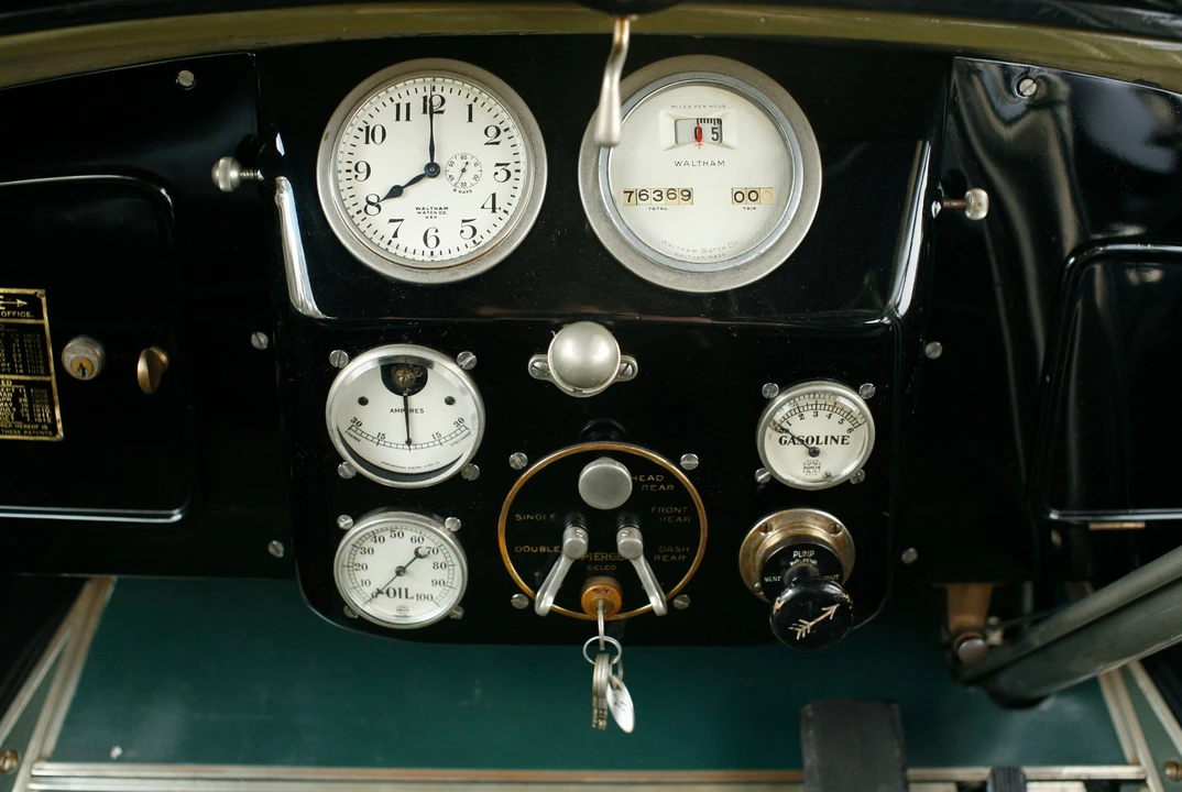 1919 Pierce-Arrow - Image 5 of 9