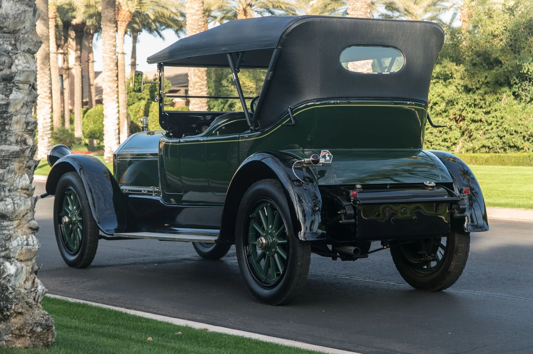1919 Pierce-Arrow - Image 2 of 31