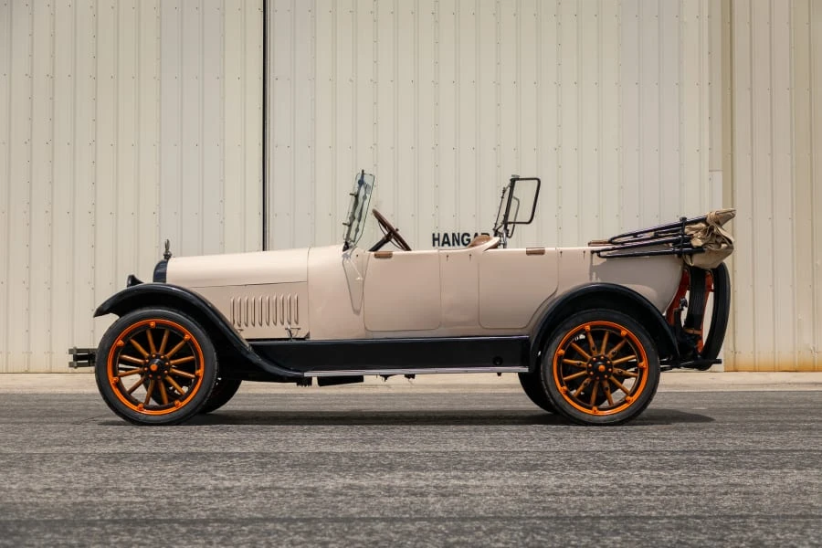 1919 Studebaker - Image 2 of 27