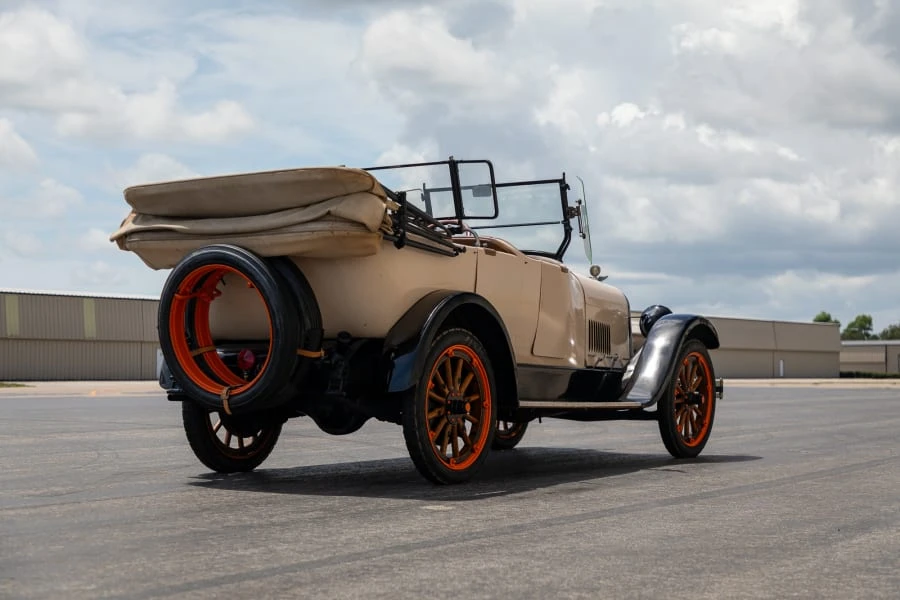 1919 Studebaker - Image 3 of 27