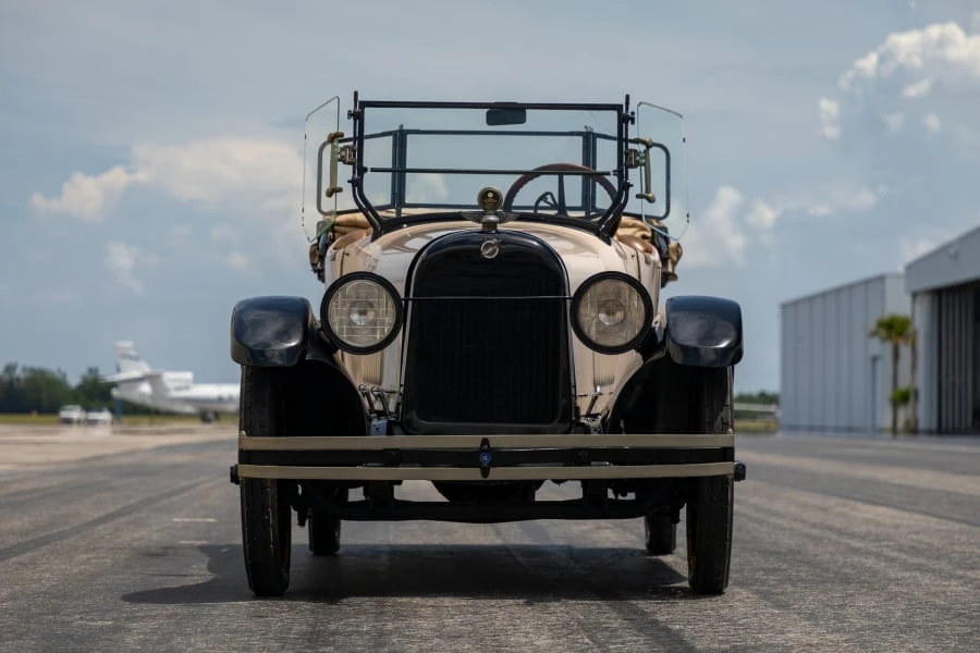 1919 Studebaker - Image 4 of 27