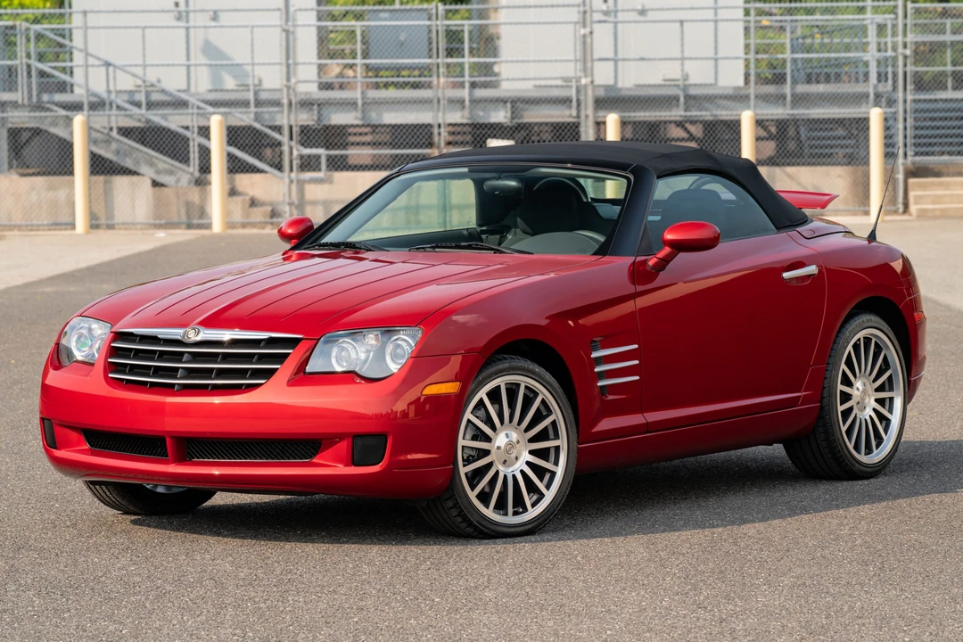 2006 Chrysler Crossfire - Image 8 of 31