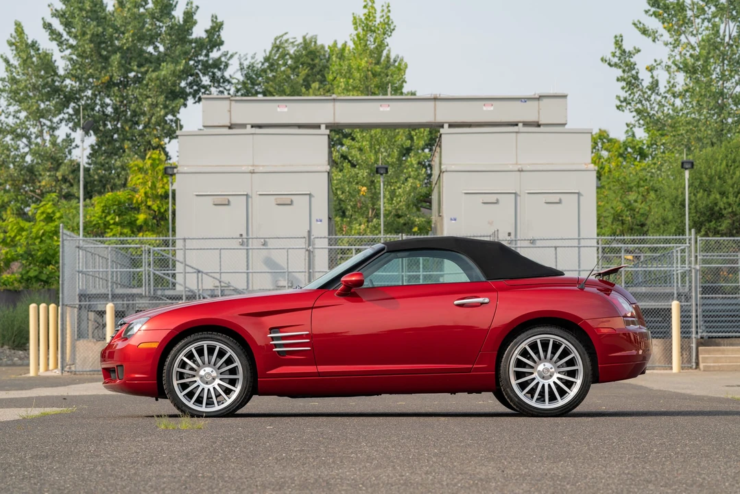 2006 Chrysler Crossfire - Image 11 of 31