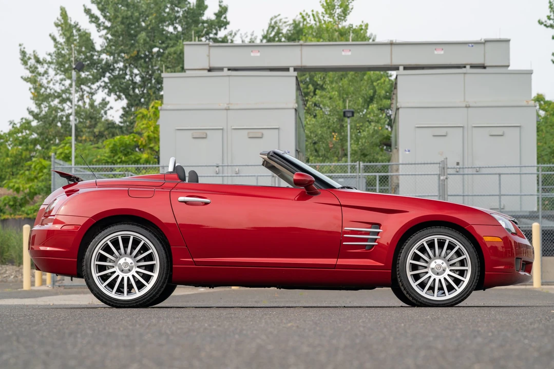 2006 Chrysler Crossfire - Image 22 of 31