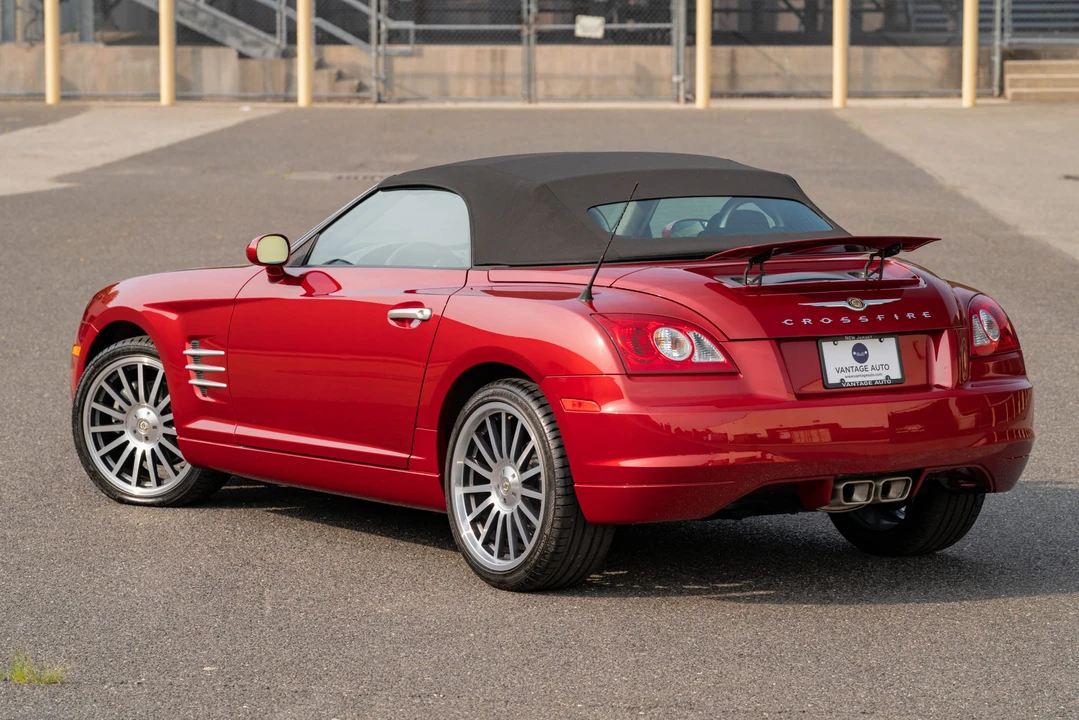 2006 Chrysler Crossfire - Image 14 of 31