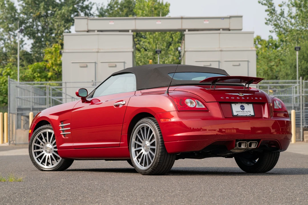 2006 Chrysler Crossfire - Image 15 of 31