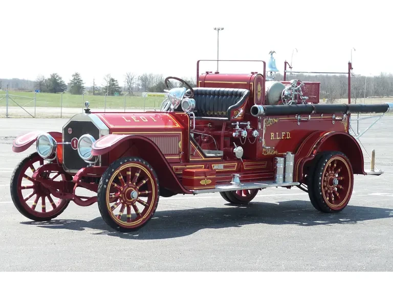 1920 American LaFrance - Image 2 of 2