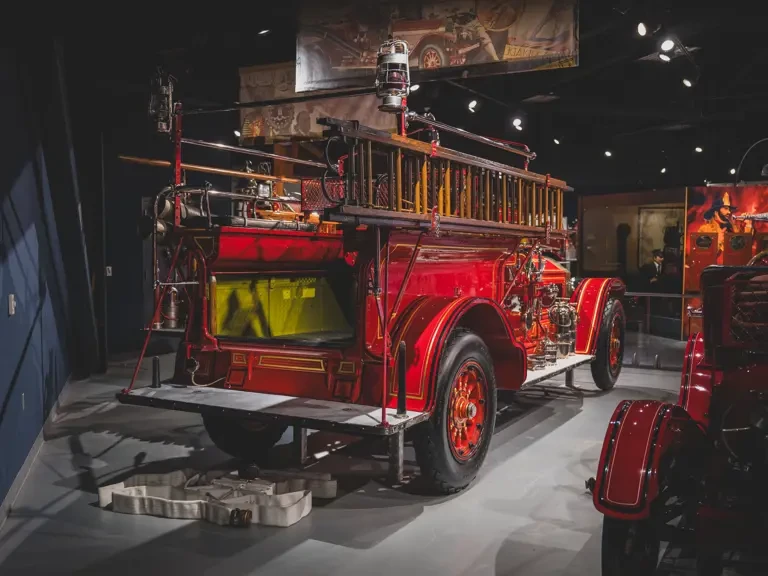 1920 American LaFrance - Image 3 of 31