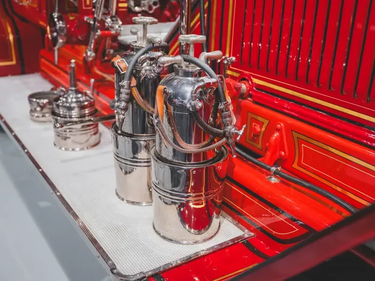 1920 American LaFrance - Image 14 of 31