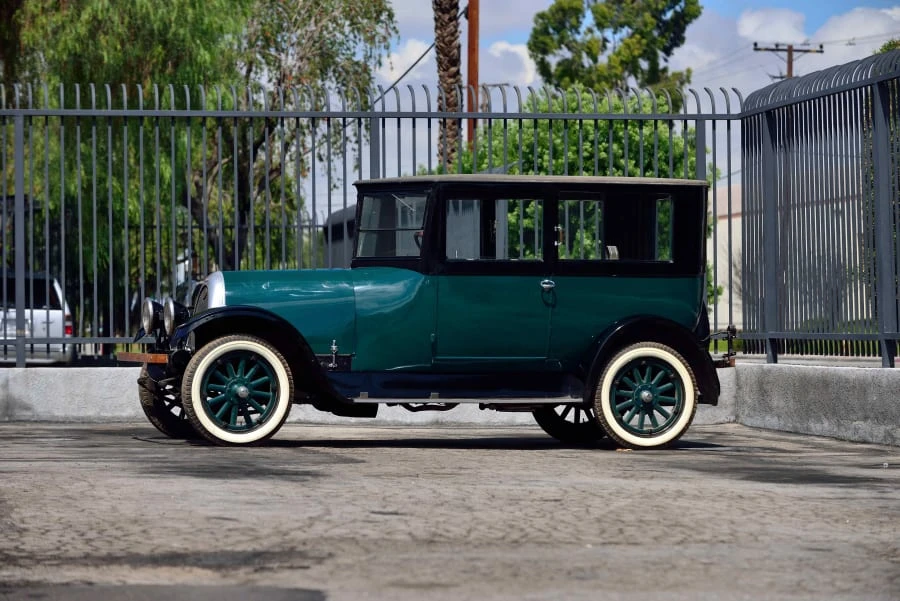 1920 Franklin - Image 2 of 12