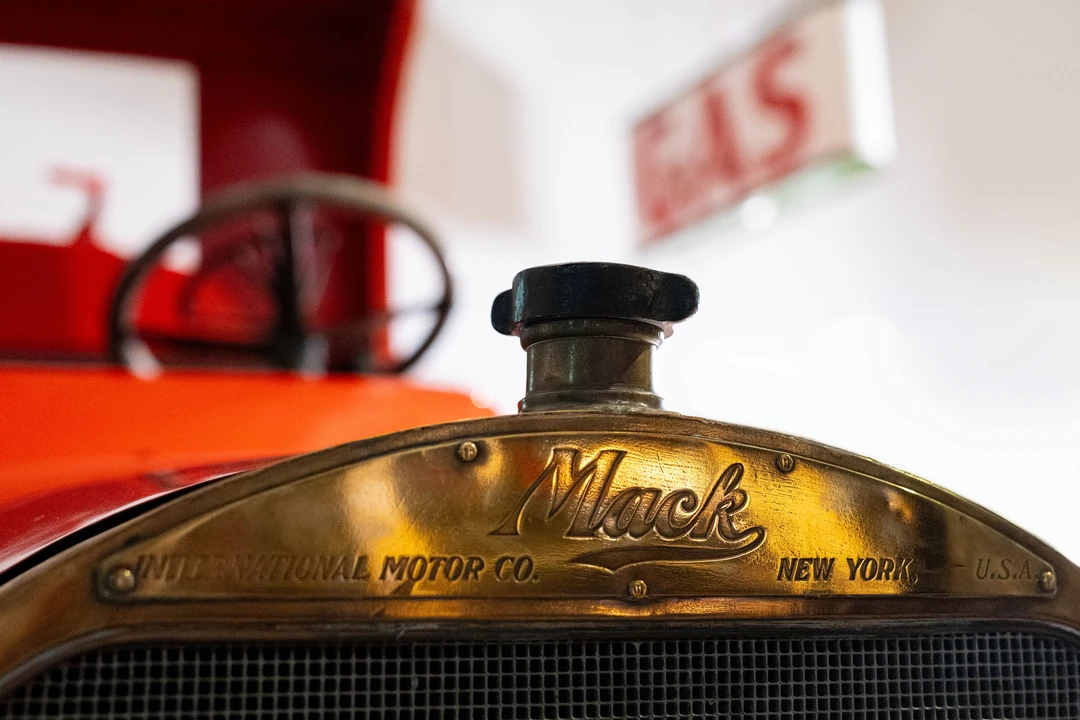 1920 Mack - Image 4 of 17