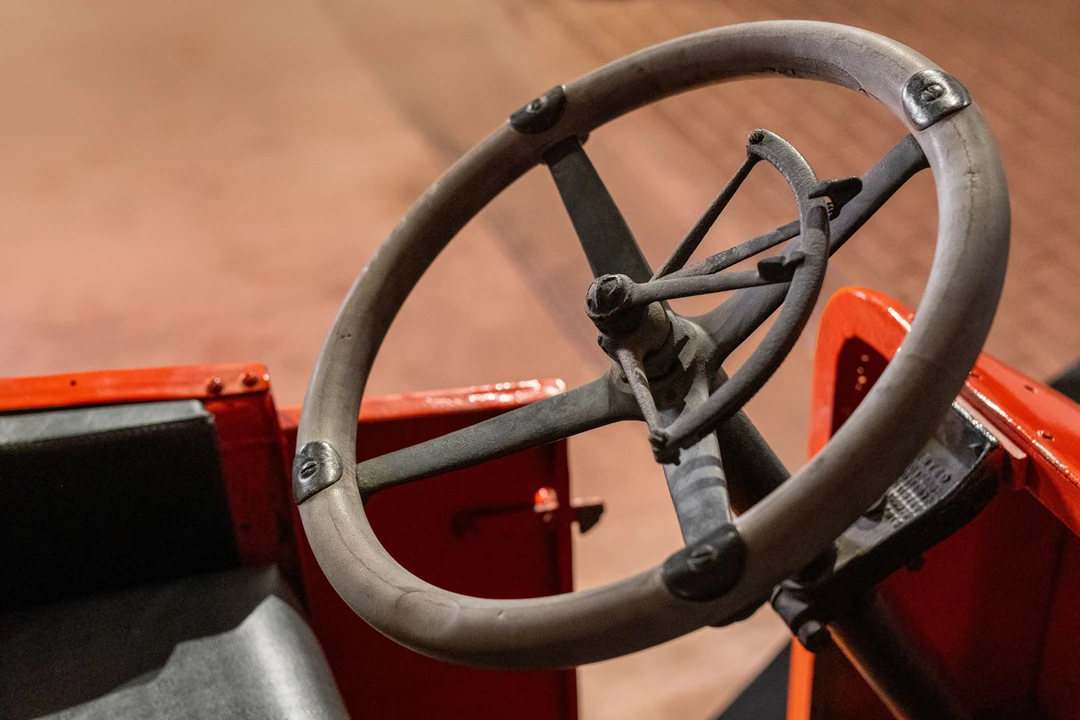 1920 Mack - Image 3 of 17
