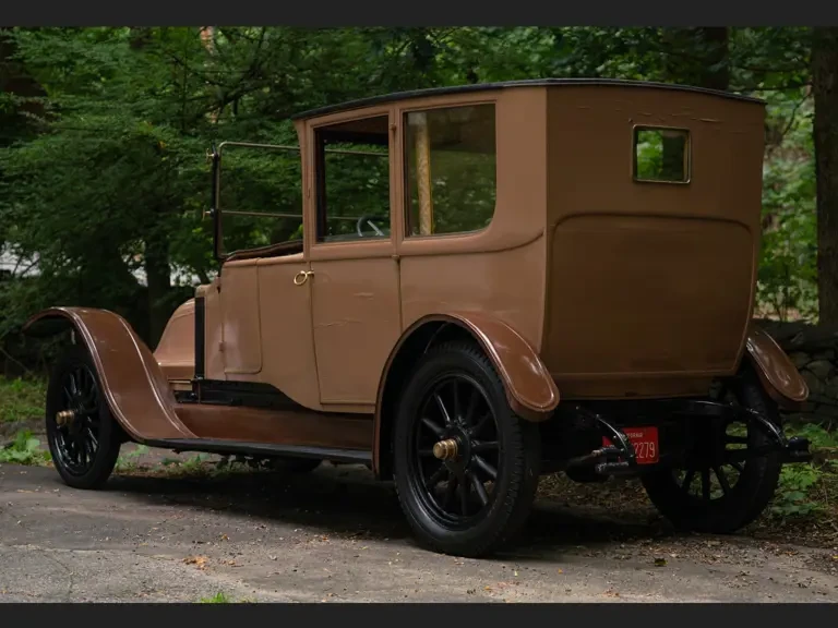 1920 Renault - Image 3 of 31