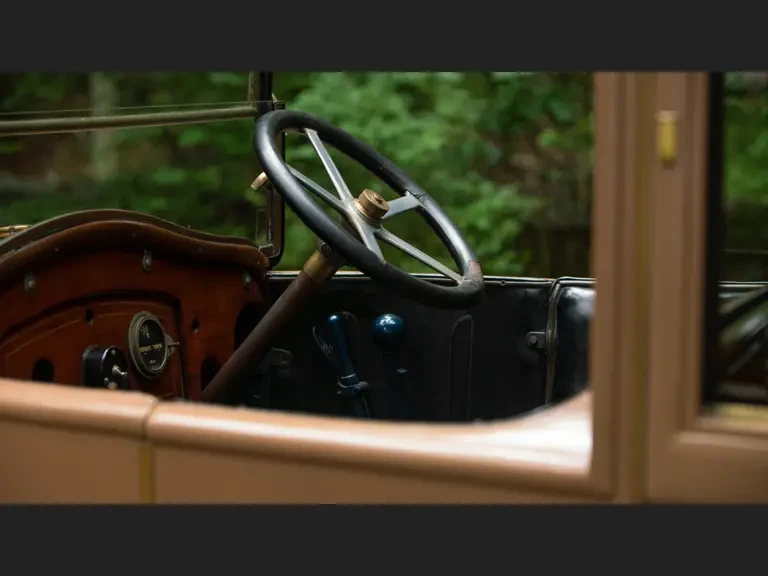 1920 Renault - Image 9 of 31