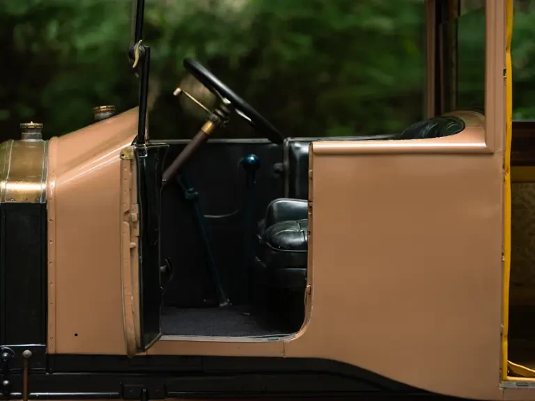 1920 Renault - Image 16 of 31