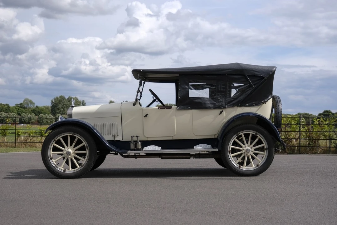 1920 Studebaker President - Image 16 of 30