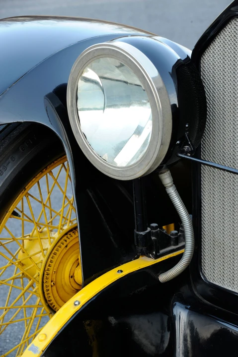 1920 Volkswagen New Beetle - Image 5 of 6