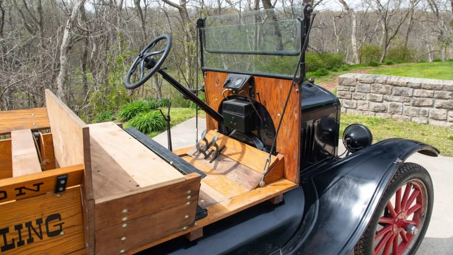 1921 Ford Model T Pickup & Model TT - Image 5 of 12