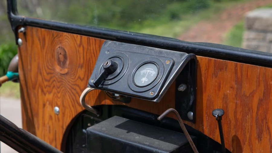 1921 Ford Model T Pickup & Model TT - Image 9 of 12