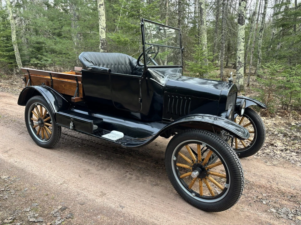 1921 Ford Model T Pickup & Model TT - Image 3 of 31